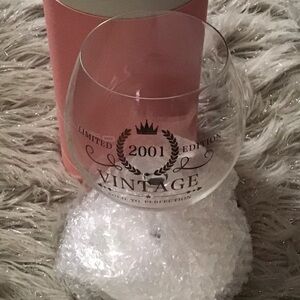 Oversized Wine Glass with Elegant Lettering